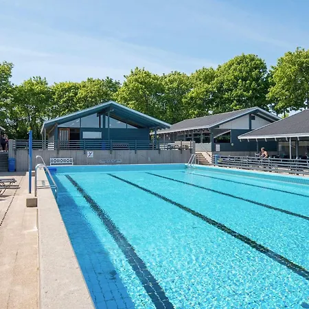 Дом отдыха 4 Person In